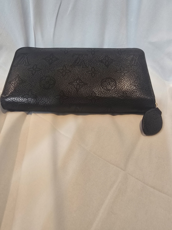 Louis Vuitton Handbags - Louis Vuitton Black Monogram Zip Wallet-microchipped